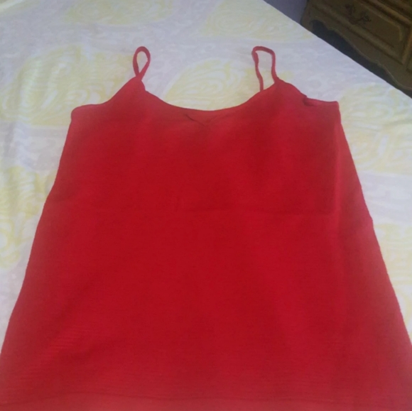 Tops - Picture 5 of 5